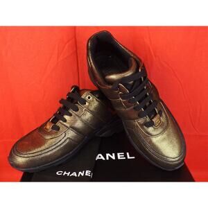 NIB CHANEL G31711 GOLDEN BROWN BLACK FABRIC LEATHER CC LOGO SNEAKERS 40.5